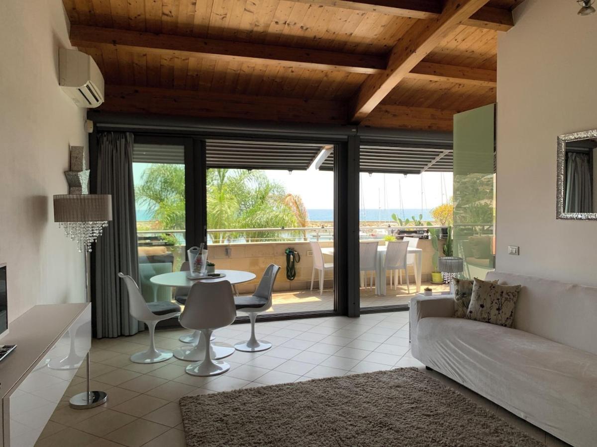 Luxury Apartment San Lorenzo Al Mare Luaran gambar